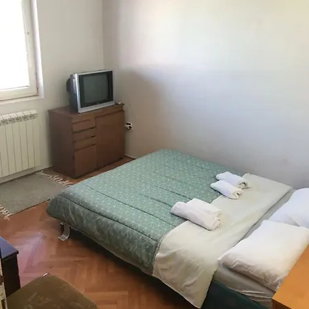Apartman Moj Dom דירה