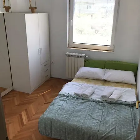 Apartman Moj Dom דירה
