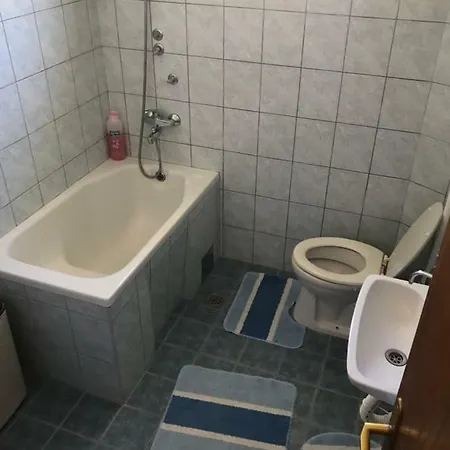Apartman Moj Dom דירה *